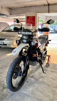 White / Red Hero Xpulse 200 4V Rally Edition