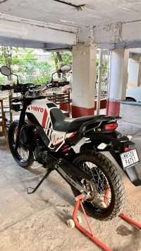 White / Red Hero Xpulse 200 4V Rally Edition