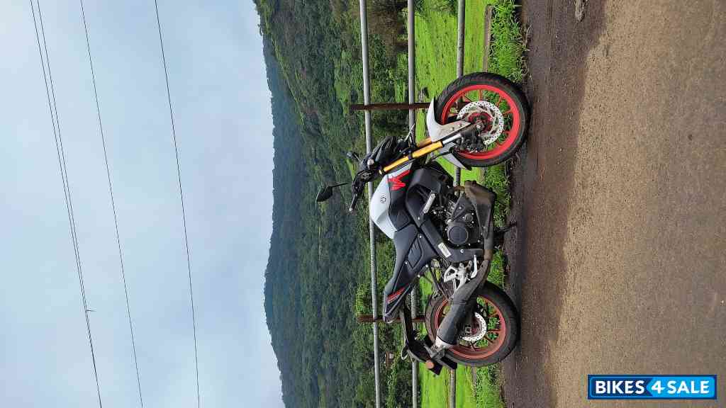 Grey Yamaha MT-15 BS6