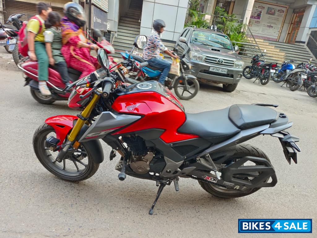 Red Honda CB300F Red Honda CB300F