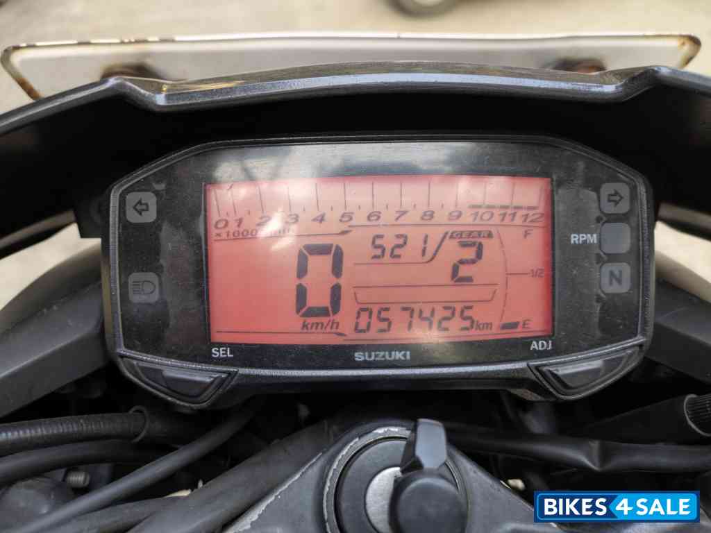 Black Suzuki Gixxer 150