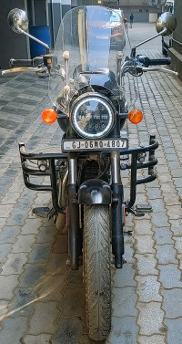 Royal Enfield Meteor 350 Stellar