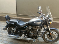 Royal Enfield Meteor 350 Stellar