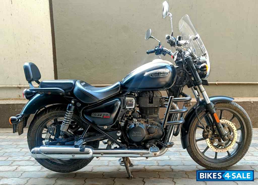 Royal Enfield Meteor 350 Stellar