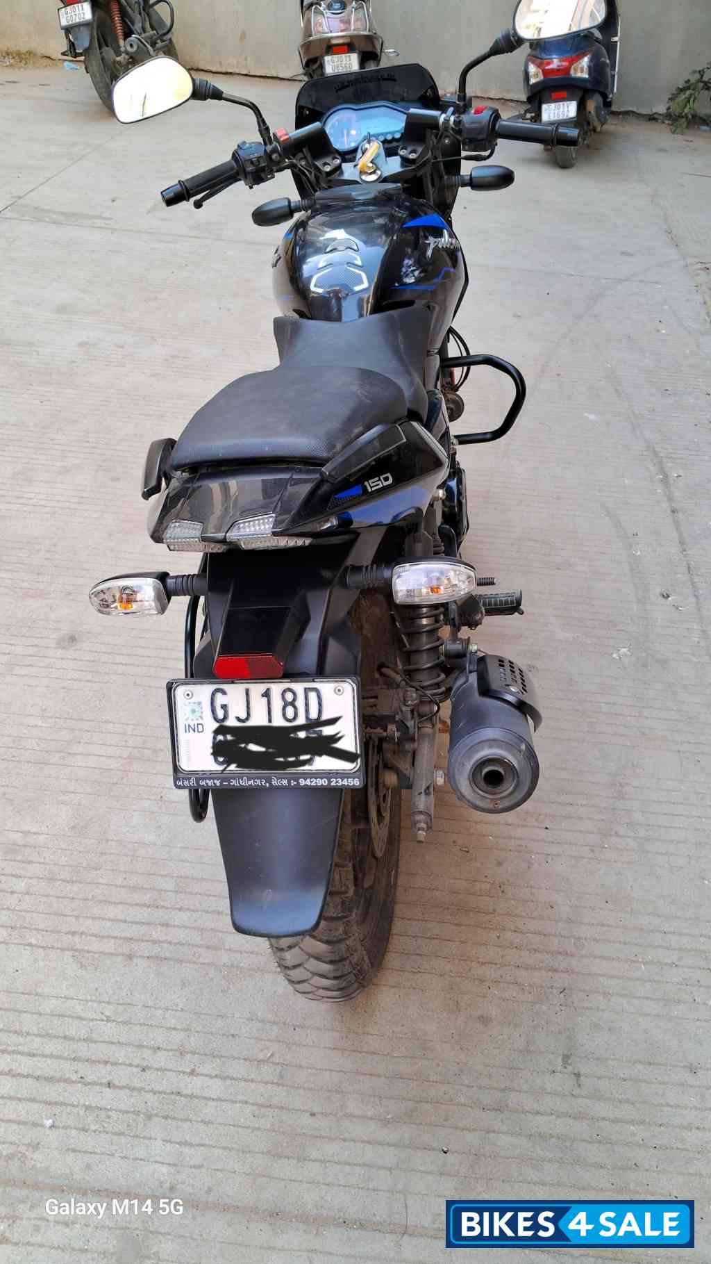 Blue Bajaj Pulsar 150 Twin Disc