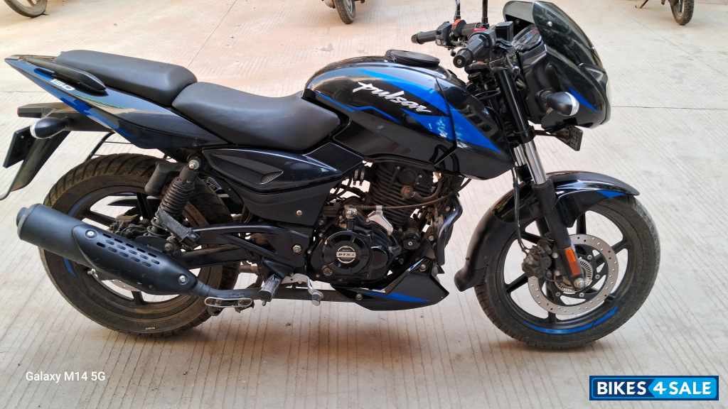 Blue Bajaj Pulsar 150 Twin Disc