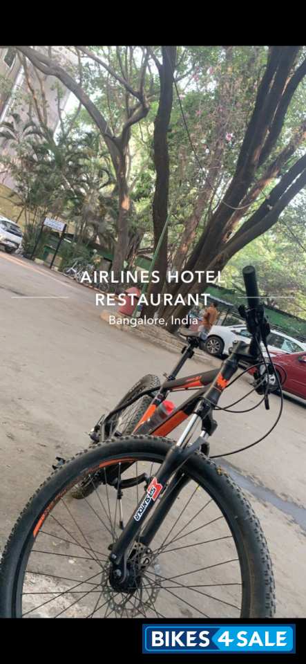 Matt Black Bicycle Montra