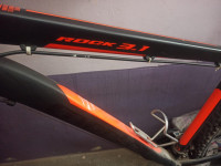 Matt Black Bicycle Montra