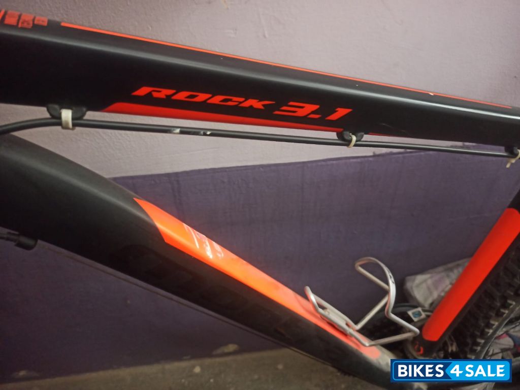 Matt Black Bicycle Montra