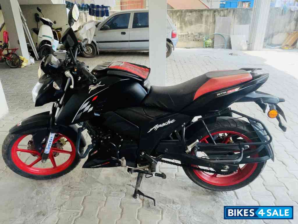 TVS Apache RTR 160 4V Special Edition