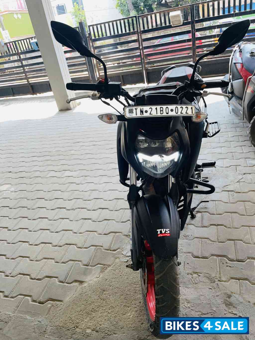 TVS Apache RTR 160 4V Special Edition