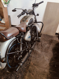 Royal Enfield Classic 350 Dual Channel BS6