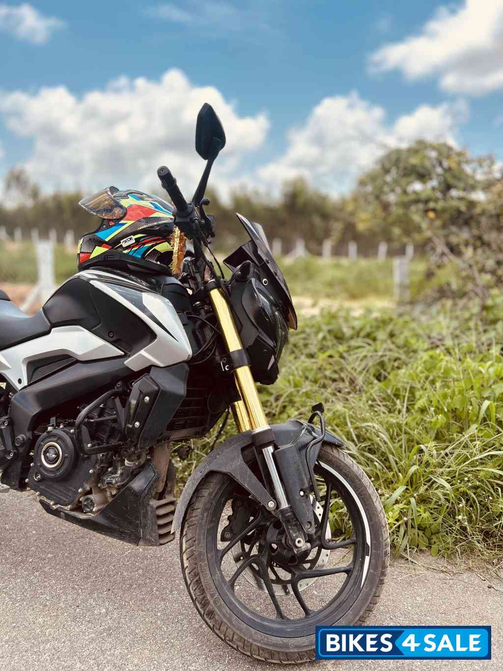 Bajaj Dominar 250 Bajaj Dominar 250
