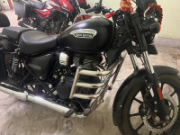 Matt Black Royal Enfield Meteor 350 Stellar