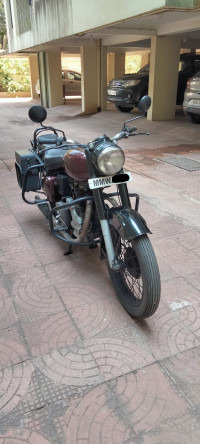 Wine-red / Black Royal Enfield Bullet Standard 350