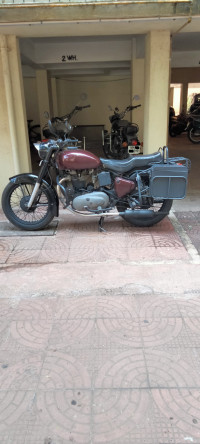 Wine-red / Black Royal Enfield Bullet Standard 350