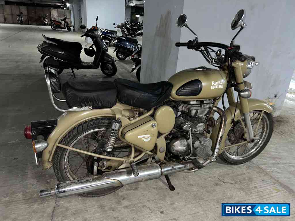 Royal Enfield Classic Desert Storm Royal Enfield Classic Desert Storm