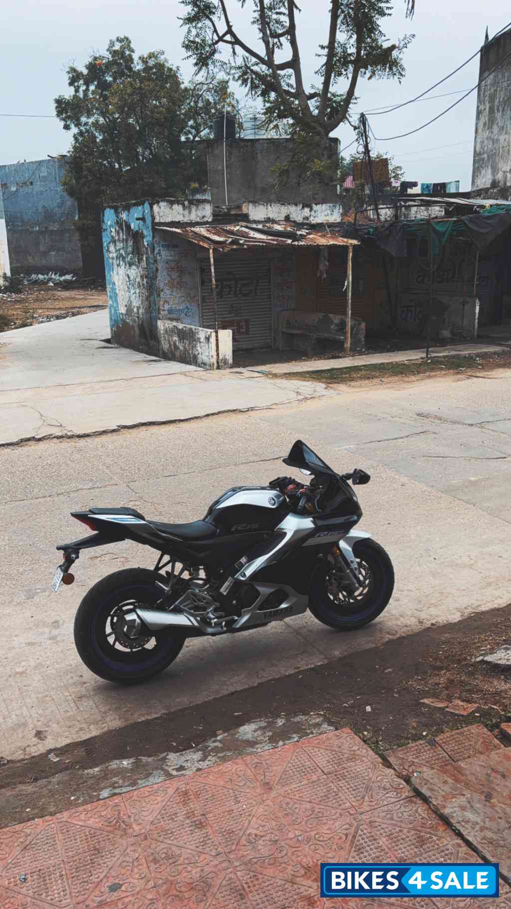 Yamaha R15M