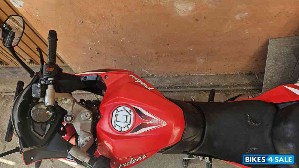 Red Black Bajaj Pulsar RS 200