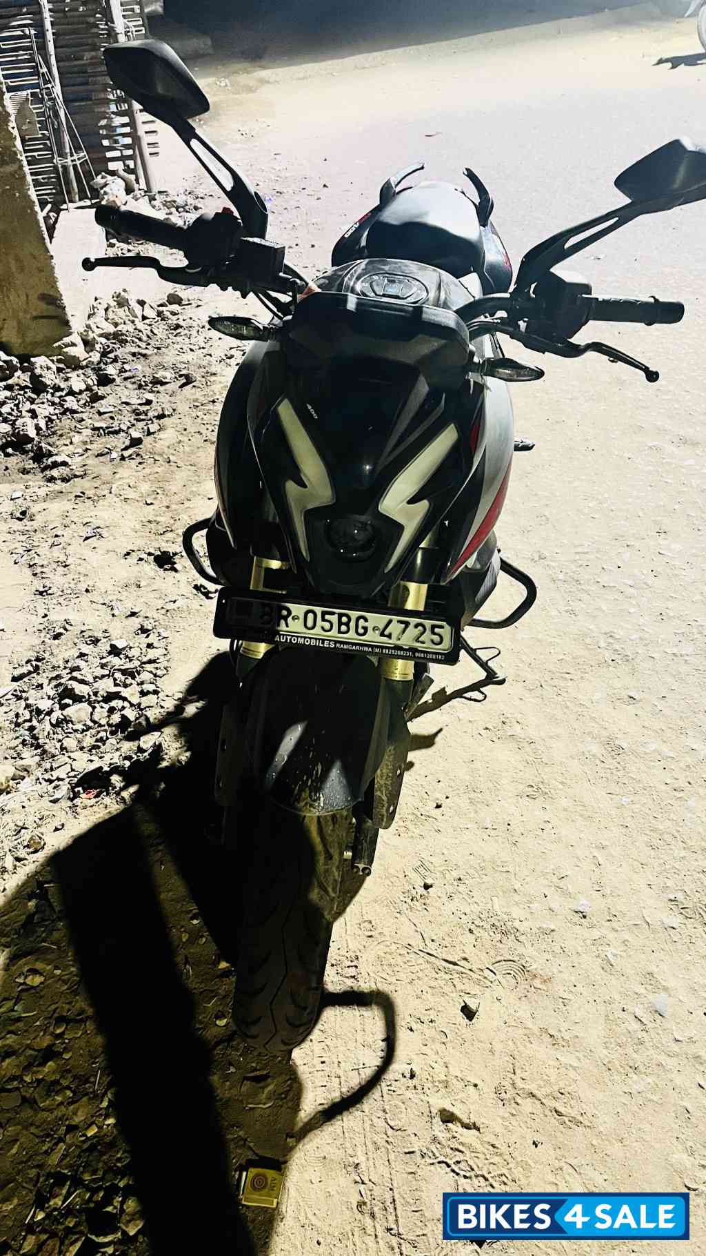 Ebony Black Bajaj Pulsar NS400Z