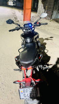 Ebony Black Bajaj Pulsar NS400Z