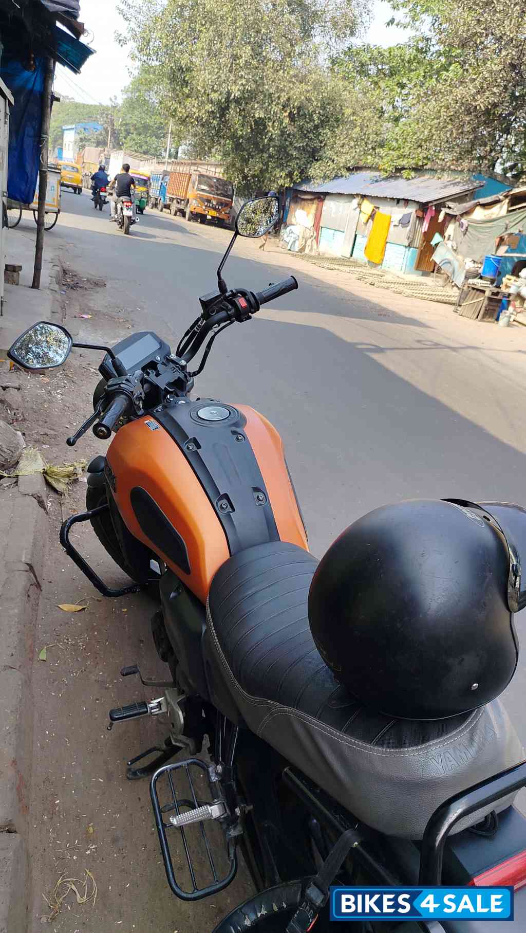 Orange Yamaha FZ-X Orange Yamaha FZ-X