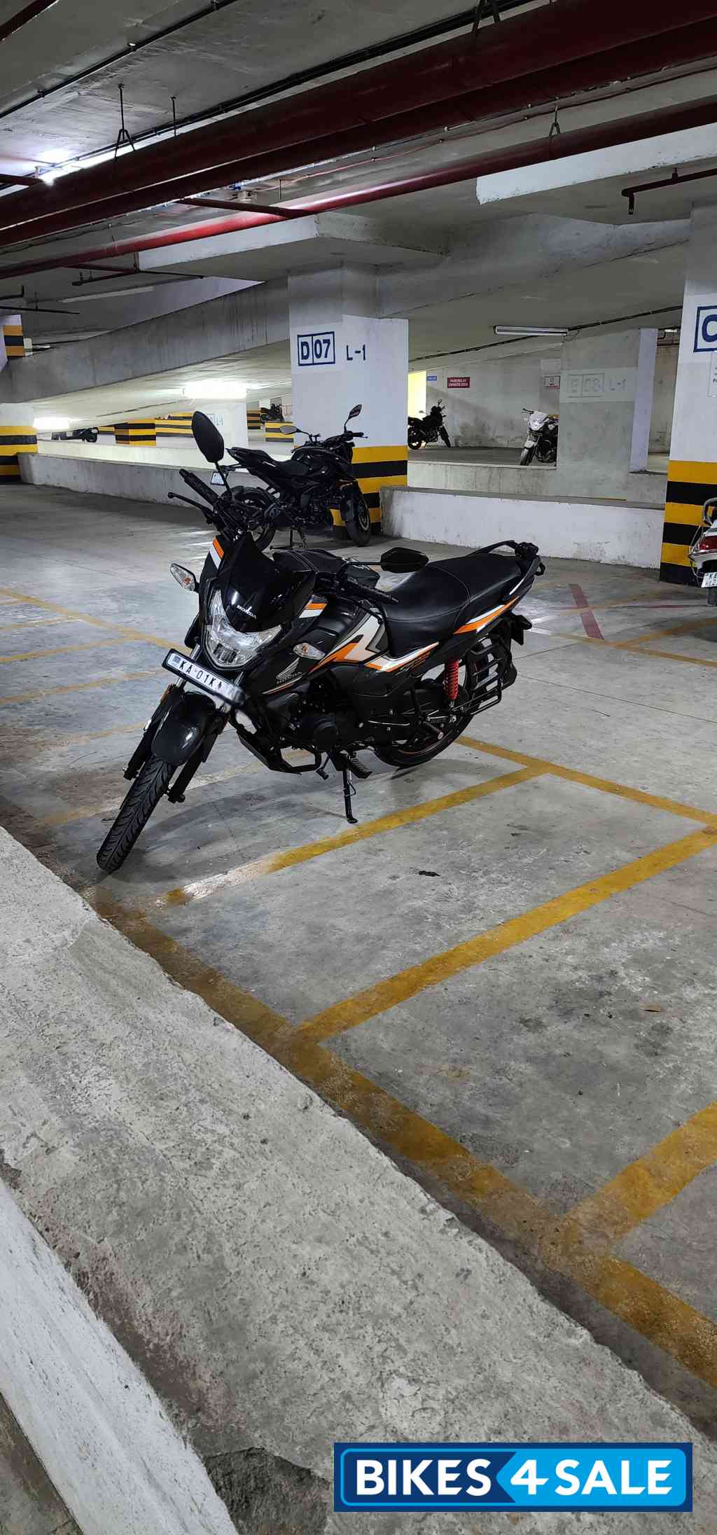 Orange Sports Edition Honda SP125 Sports Edition