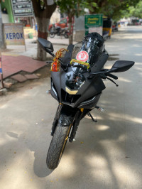 Yamaha R15 V4