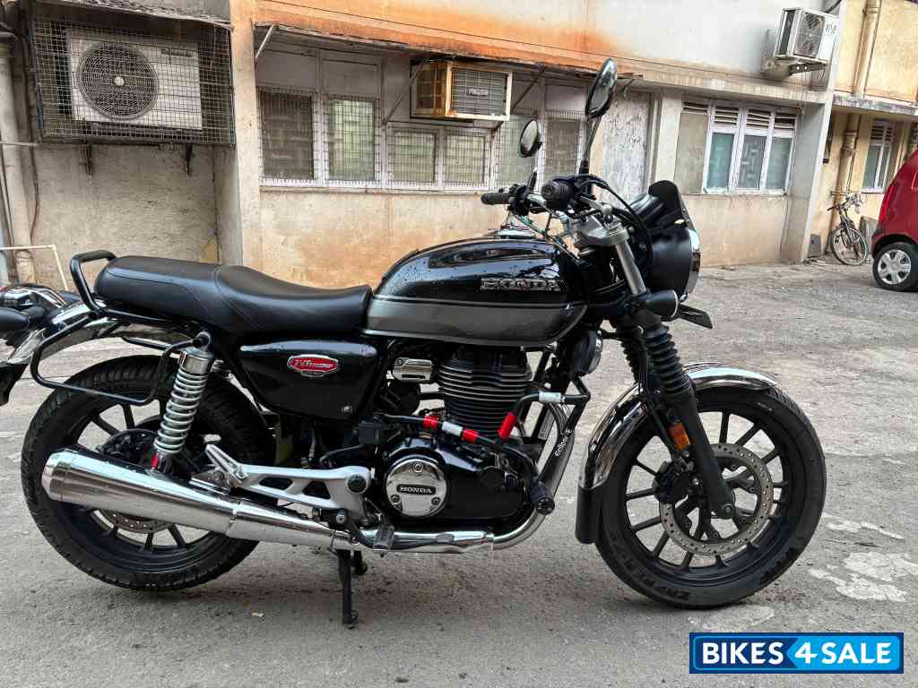 Honda CB350 DLX Pro
