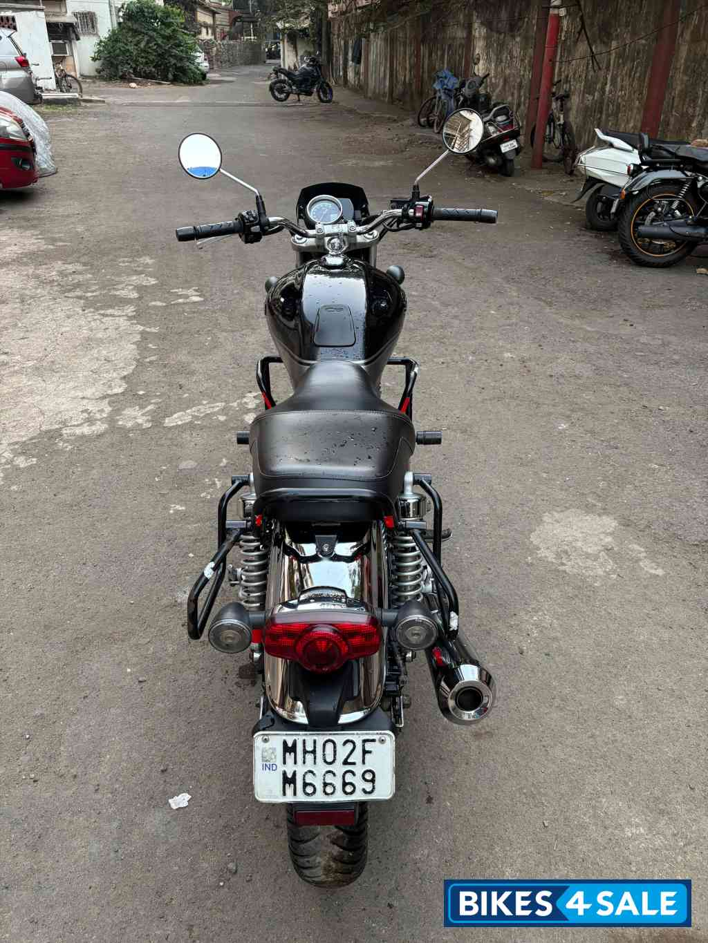 Honda CB350 DLX Pro