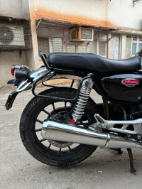 Honda CB350 DLX Pro