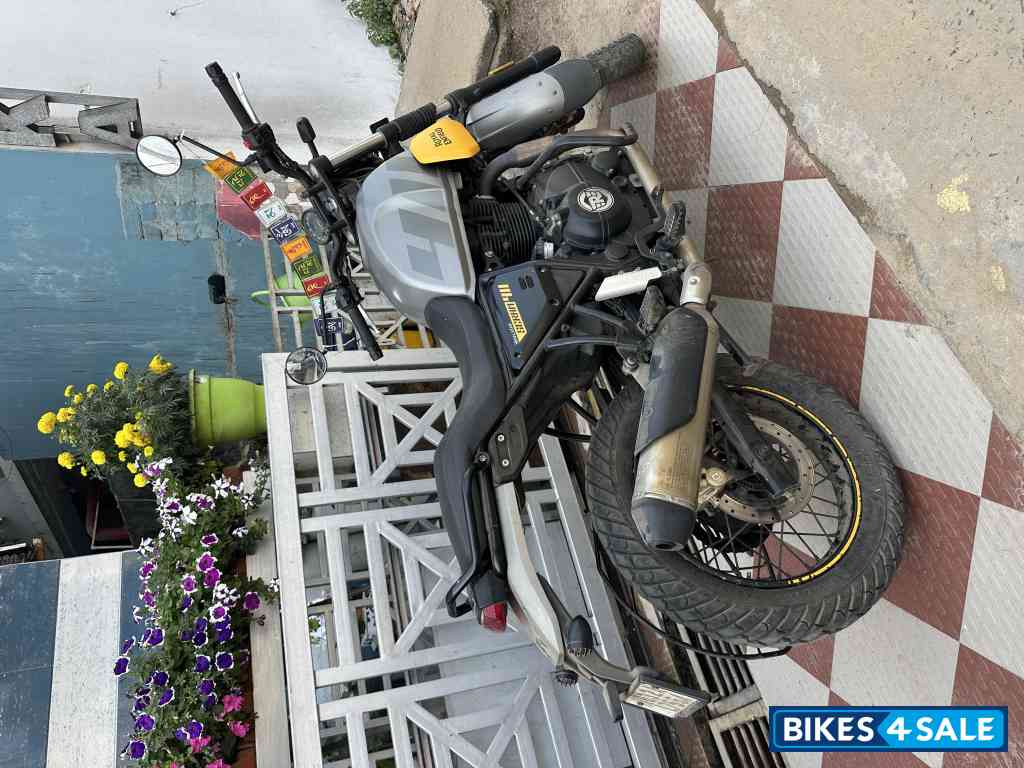 Royal Enfield Scram 411