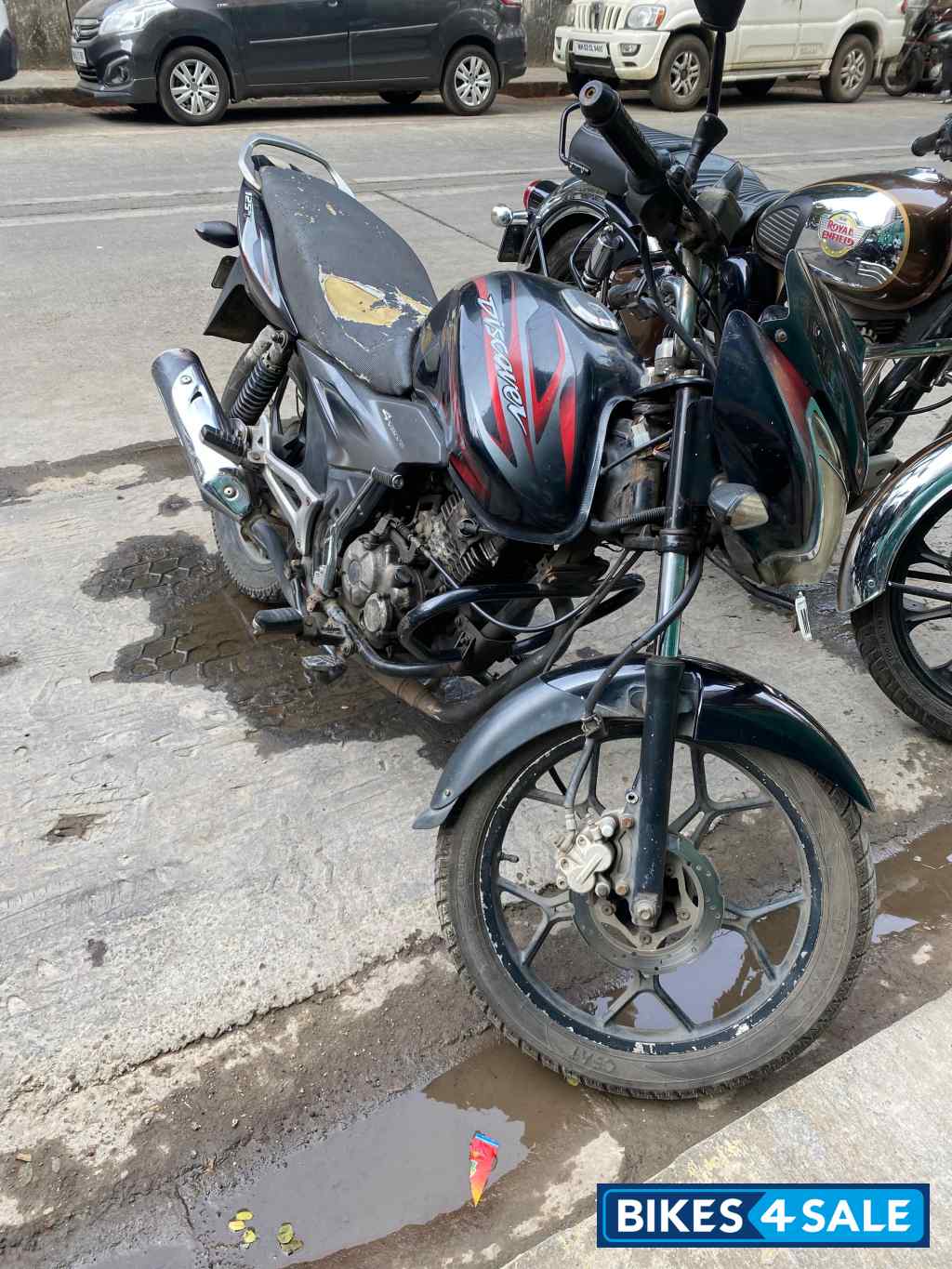 Bajaj Discover 125 ST
