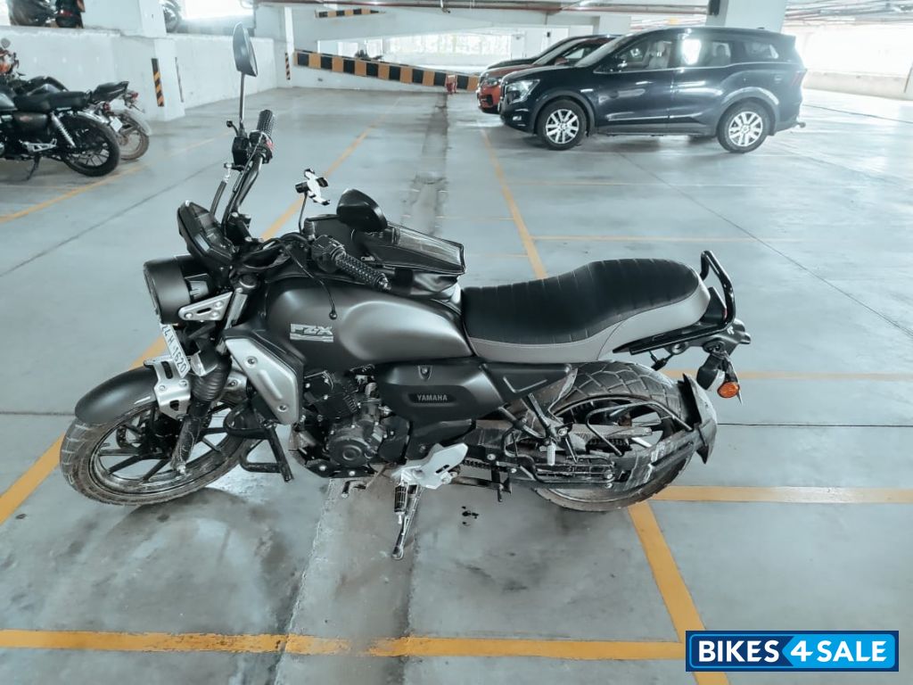 Matty Black Yamaha FZ-X Matty Black Yamaha FZ-X
