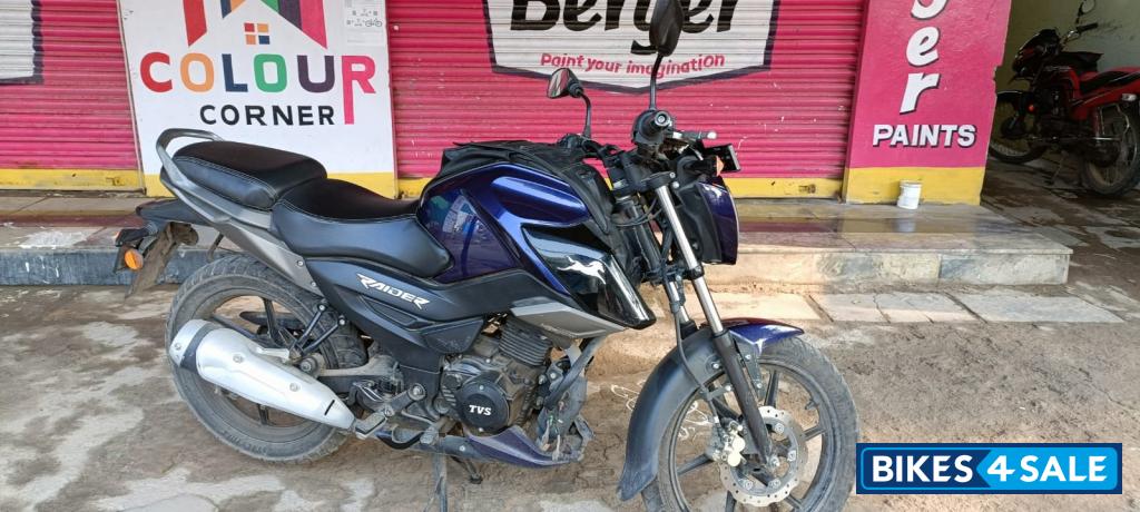 Blazing Blue TVS Raider Split Seat