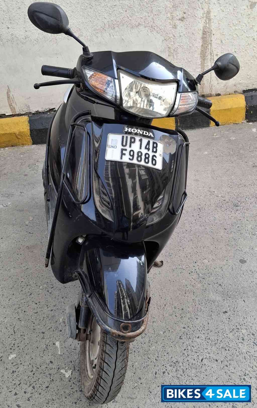 Black Honda Activa