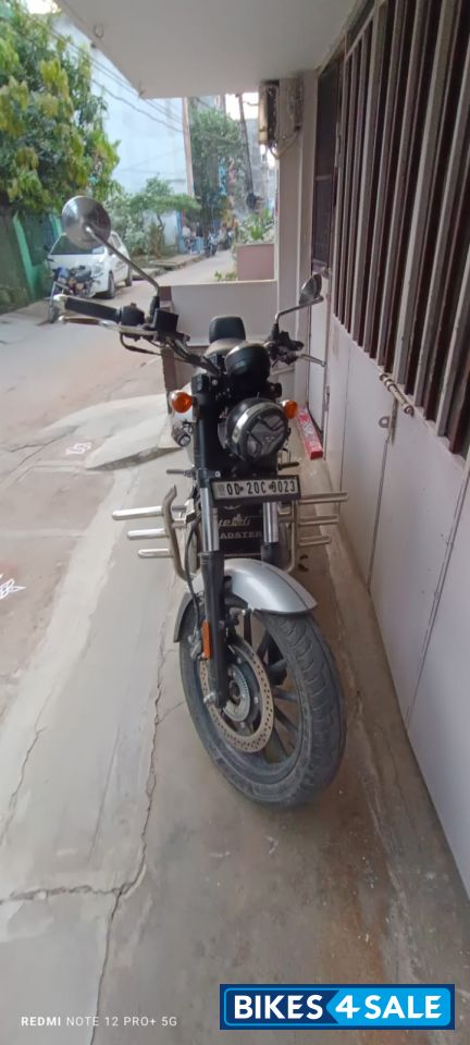 Sin Silver Yezdi Roadster Chrome