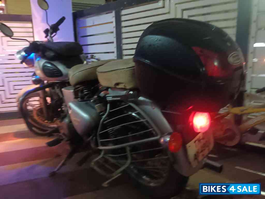 Royal Enfield Classic 350 Royal Enfield Classic 350