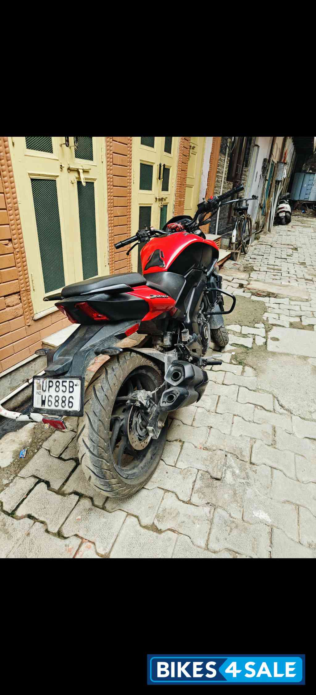 Bajaj Dominar 250