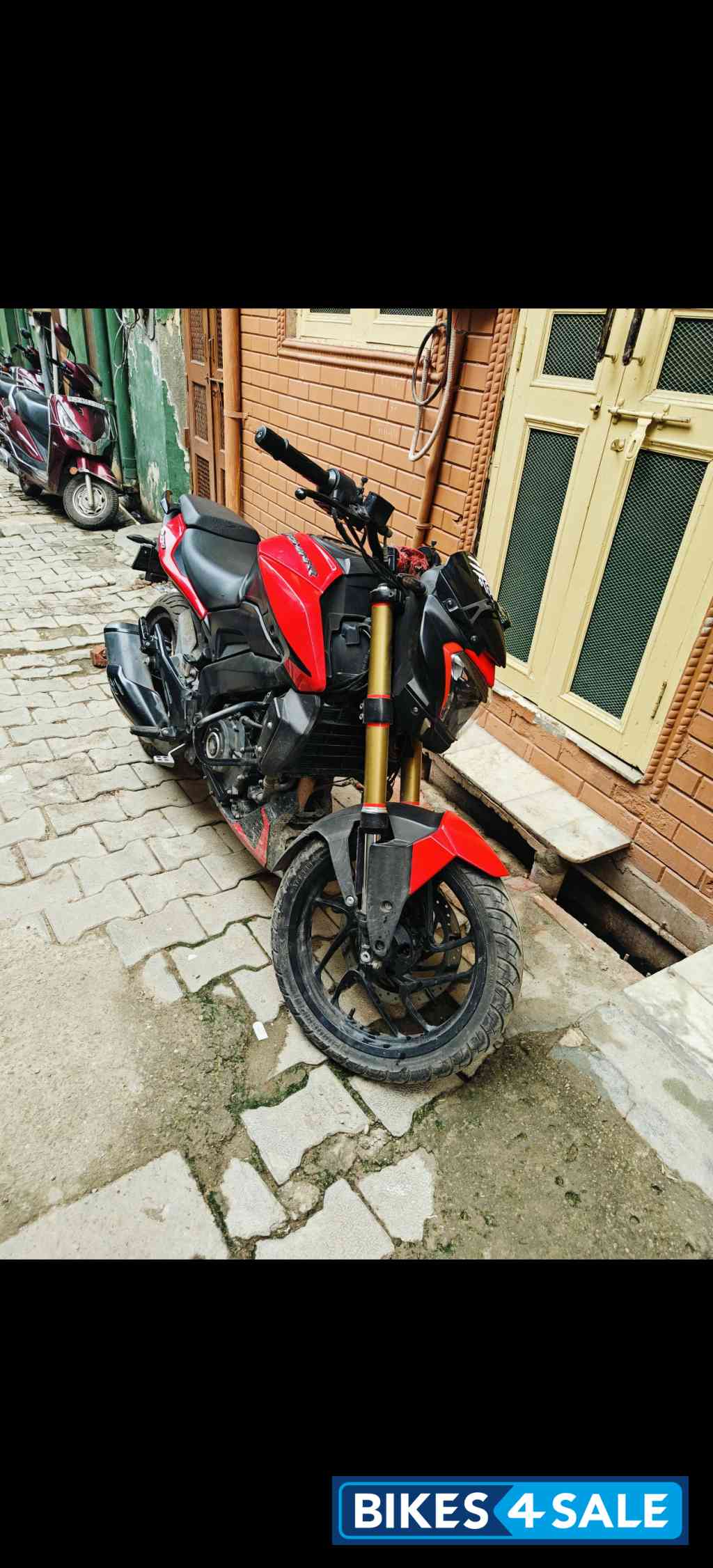 Bajaj Dominar 250