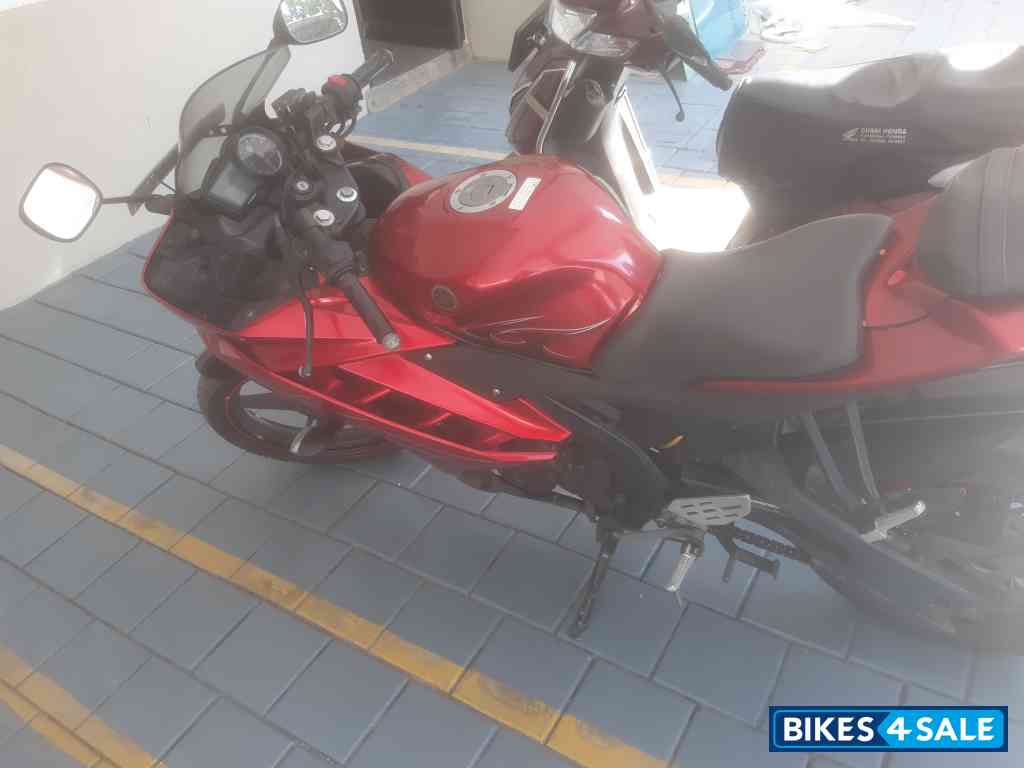 Red Yamaha YZF R15