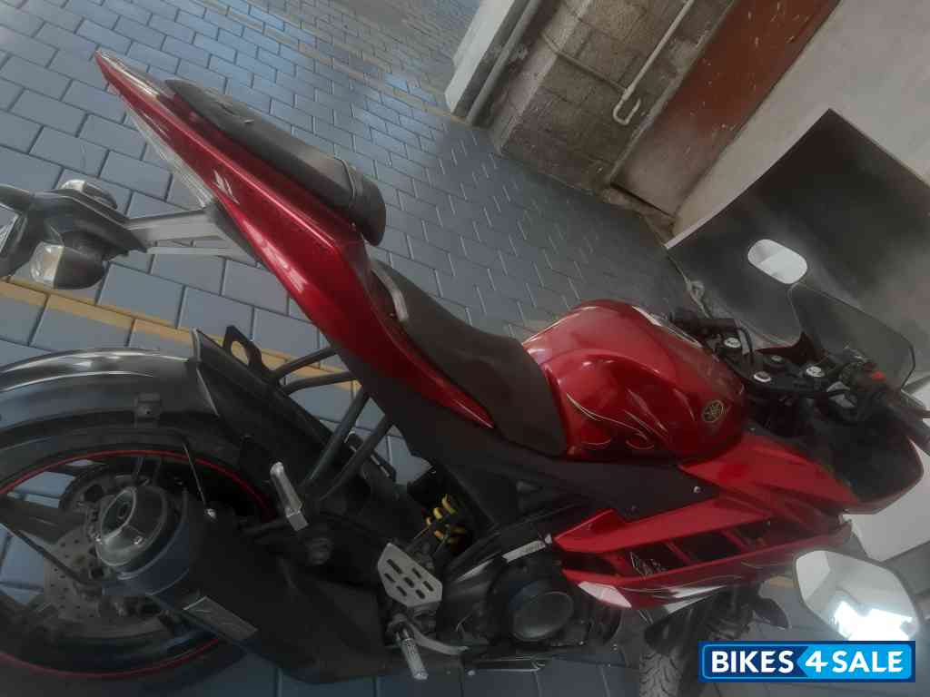 Red Yamaha YZF R15