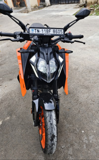 KTM Duke 390 2024