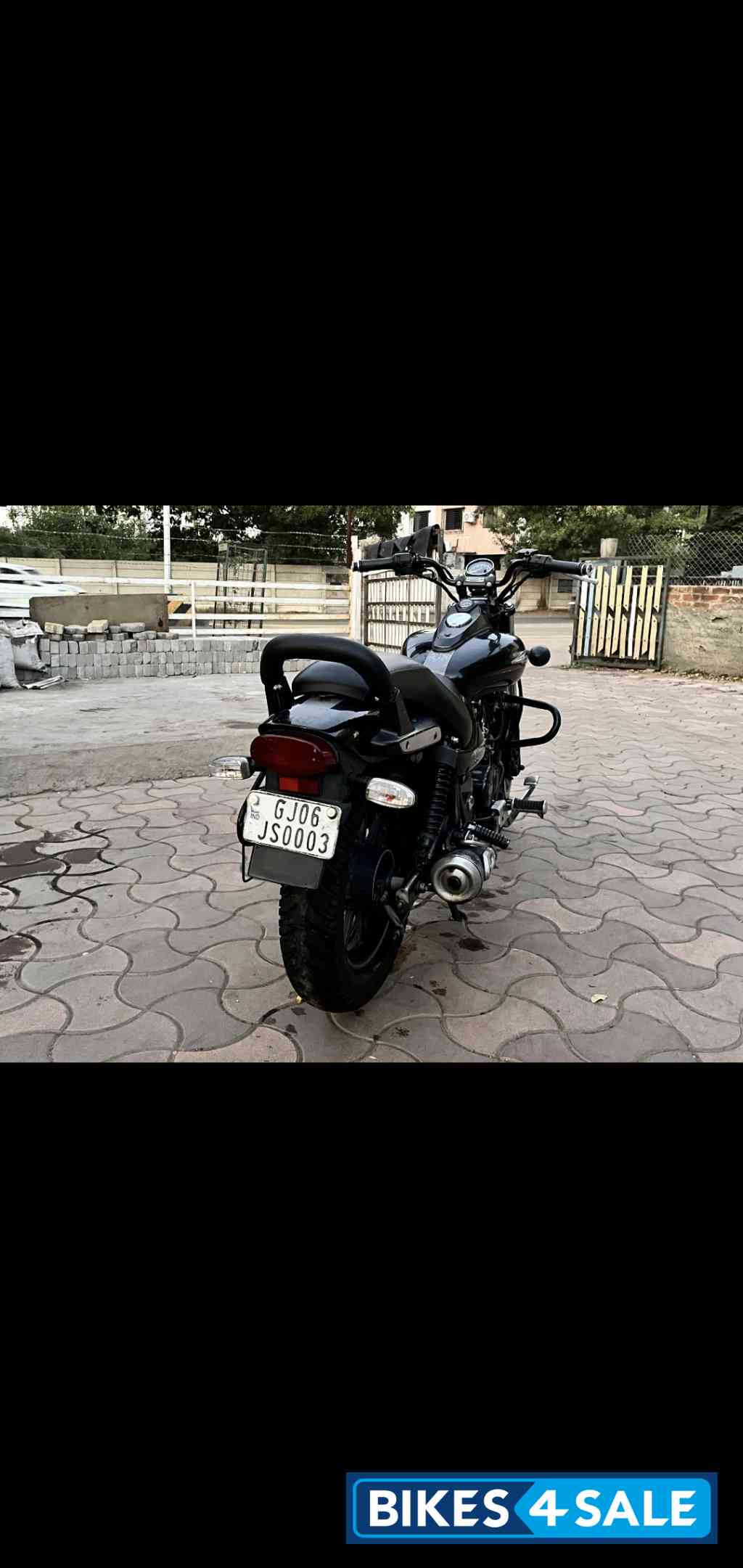 Bajaj Avenger Street 220