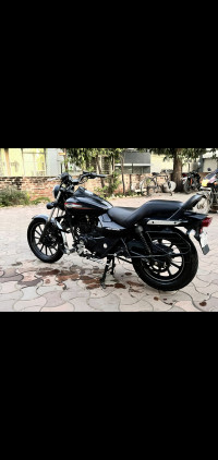 Bajaj Avenger Street 220