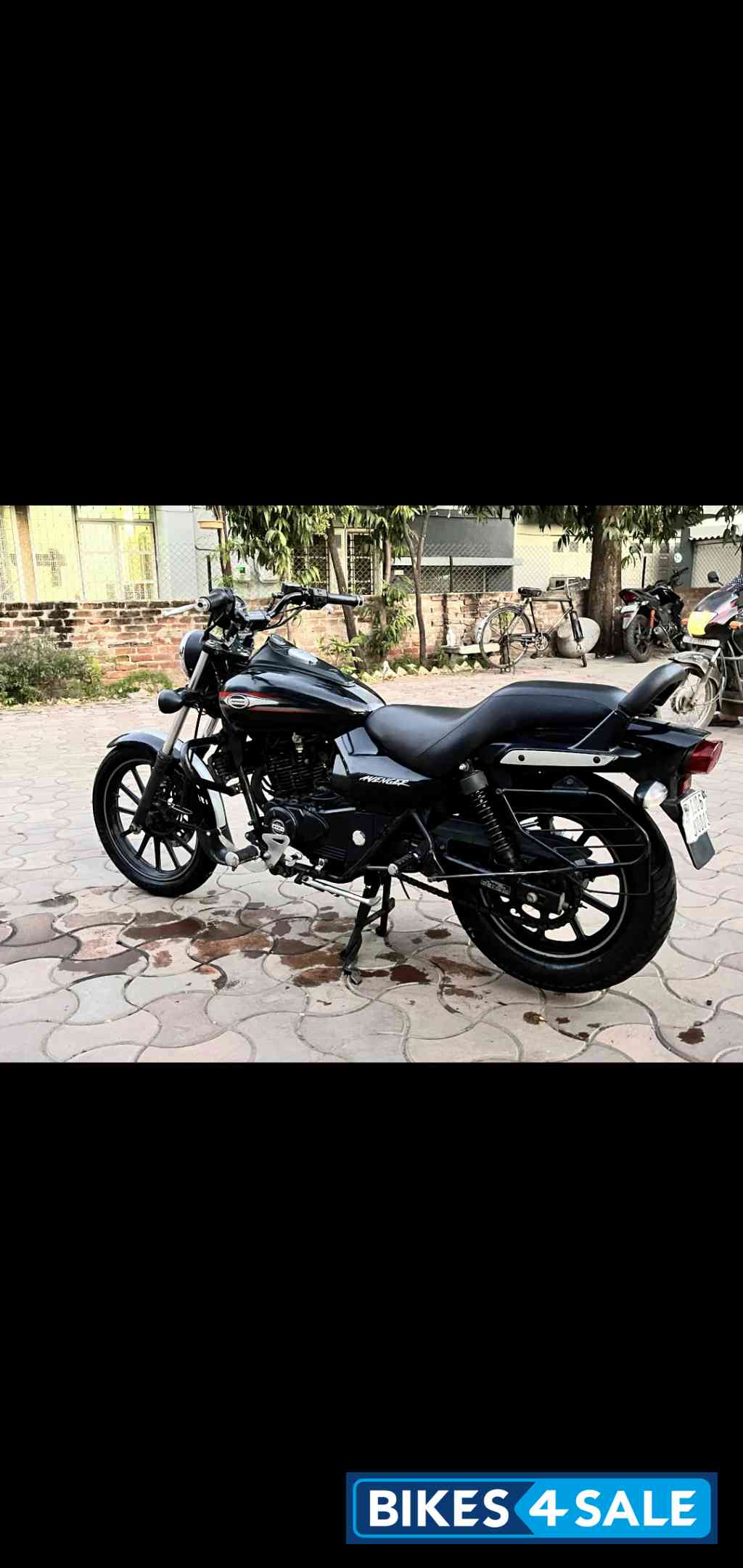 Bajaj Avenger Street 220