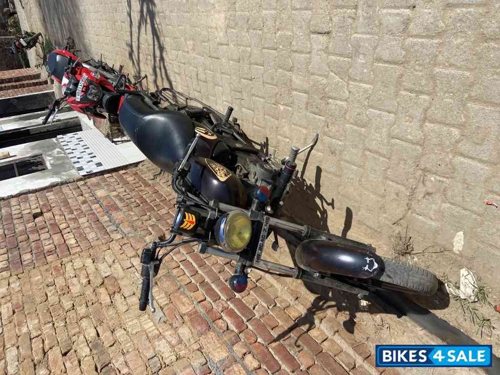 Bajaj Avenger Street 150