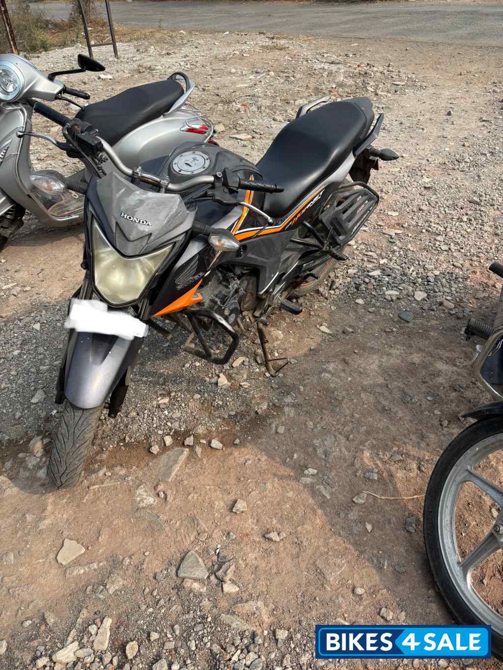 Honda CB Hornet 160R