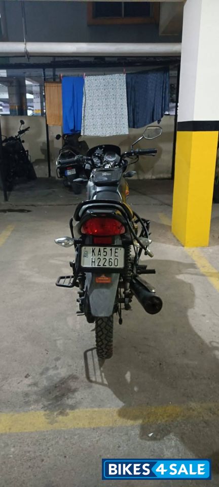 Black Honda Dream Yuga