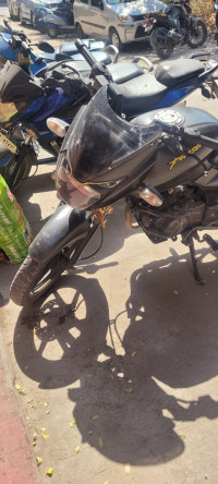 Bajaj Pulsar 150 Neon